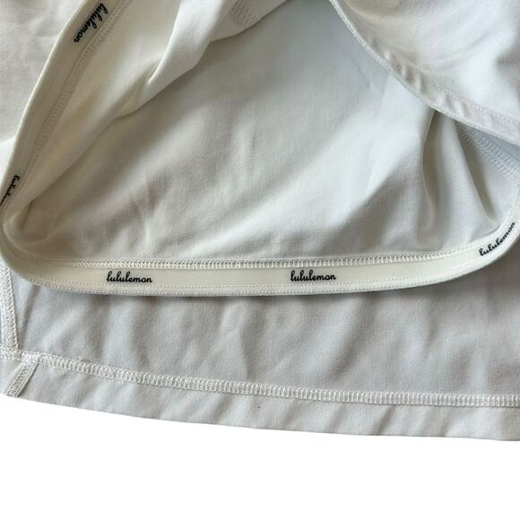 Lululemon Women’s 10 Circuit Breaker Skirt Skort White Athletic Tennis Golf - Picture 14 of 15